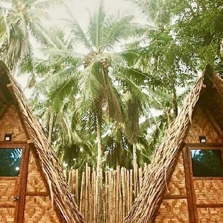 "Triangle Hut" Camp Fuego Siargao Hotel Catangnan ภายนอก รูปภาพ