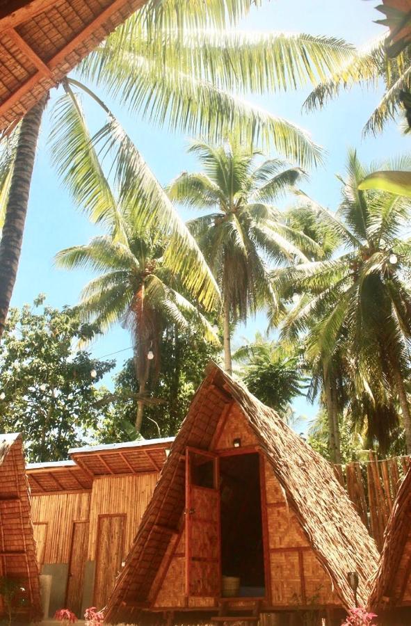 "Triangle Hut" Camp Fuego Siargao Hotel Catangnan ภายนอก รูปภาพ