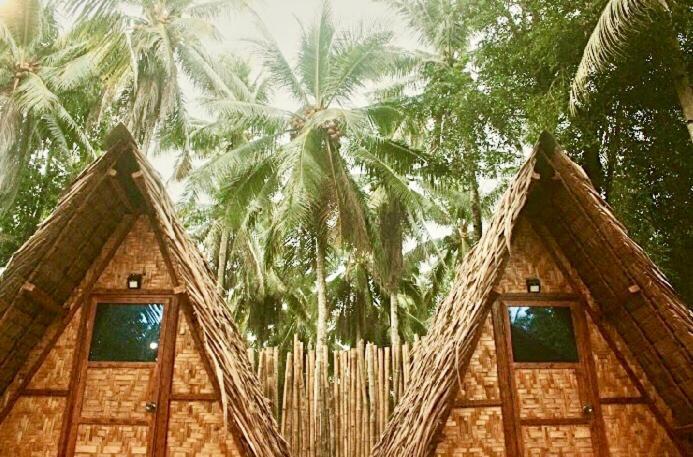 "Triangle Hut" Camp Fuego Siargao Hotel Catangnan ภายนอก รูปภาพ