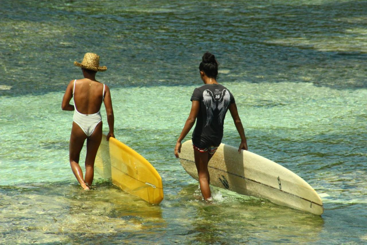 "Triangle Hut" Camp Fuego Siargao Hotel Catangnan ภายนอก รูปภาพ