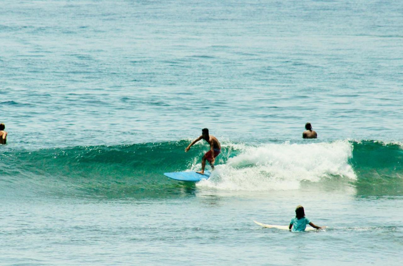 "Triangle Hut" Camp Fuego Siargao Hotel Catangnan ภายนอก รูปภาพ